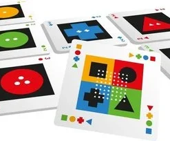 White Goblin Games Kwatro - Kaartspel -Spellen-voor-volwassenen Verkoop 550x204 1