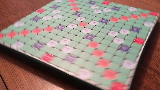 Megableu Scrabble XL - Bordspellen - Gezelschapsspel Voor Familie - Extra Grote Letters En Met Tilelock-systeem 2 Megableu Scrabble XL - Bordspellen - Gezelschapsspel Voor Familie - Extra Grote Letters En Met Tilelock-systeem - Afbeelding 2