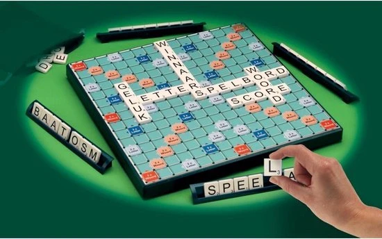 Megableu Scrabble XL - Bordspellen - Gezelschapsspel Voor Familie - Extra Grote Letters En Met Tilelock-systeem 4 Megableu Scrabble XL - Bordspellen - Gezelschapsspel Voor Familie - Extra Grote Letters En Met Tilelock-systeem - Afbeelding 4