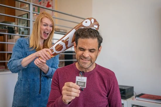 Exploding Kittens Poetry For Neanderthals - Nederlandstalig Kaartspel 3 Exploding Kittens Poetry For Neanderthals - Nederlandstalig Kaartspel - Afbeelding 3