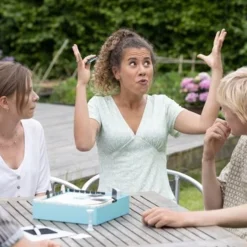 Bezzerwizzer HINT - Bordspel - NL 17 Bezzerwizzer HINT - Bordspel - NL -Spellen-voor-volwassenen Verkoop 550x366 274