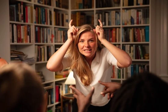 Bezzerwizzer HINT GO 100% NL - Bordspel 6 Bezzerwizzer HINT GO 100% NL - Bordspel - Afbeelding 6