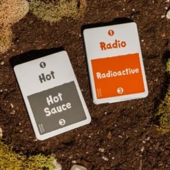 Exploding Kittens Poetry For Neanderthals - Engelstalig Kaartspel -Spellen-voor-volwassenen Verkoop 550x366 374