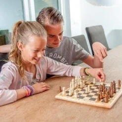 Longfield Darts Schaakspel Compleet. Afm. 30 X 30 Cm. Hoogte Koning 60 Mm -Spellen-voor-volwassenen Verkoop 550x374 7