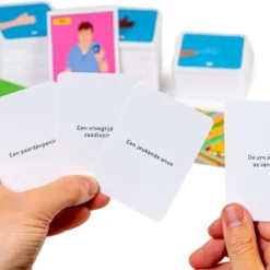 Kuna Una Tuna Games DAT HEP GESTAAN OP FEESBOEK - Kaartspel | Partygame - Nederlandse (omg!) -Spellen-voor-volwassenen Verkoop 550x385 3