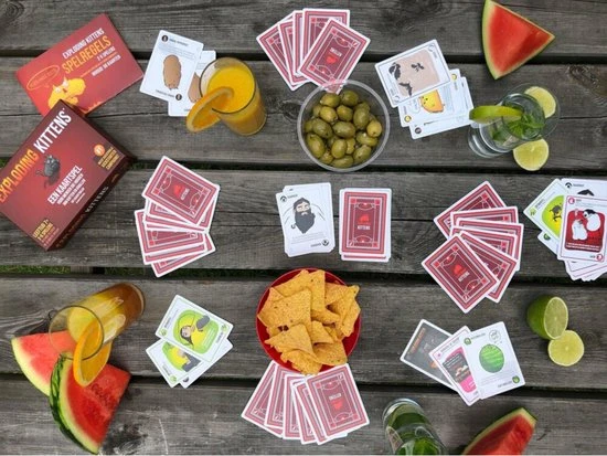 Exploding Kittens Originele Editie - Nederlandstalig Kaartspel 6 Exploding Kittens Originele Editie - Nederlandstalig Kaartspel - Afbeelding 6