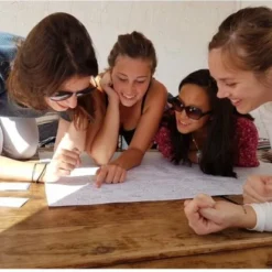 White Goblin Games Kaartspel Micromacro Crime City 32 White Goblin Games Kaartspel Micromacro Crime City -Spellen-voor-volwassenen Verkoop 550x414 7