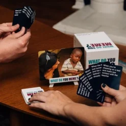 What Do You Meme - Kaartspel / Familiespel / Partyspel - Engelstalige Editie 17 What Do You Meme - Kaartspel / Familiespel / Partyspel - Engelstalige Editie -Spellen-voor-volwassenen Verkoop 550x440 1