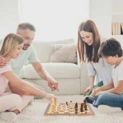 Sincer Magnetisch Schaakbord Met Staunton Schaakstukken 2 EXTRA Koninginnen Inclusief E-book Met Schaakregels - Houten Handgemaakte Schaakset/Schaakspel Voor Volwassenen GROOT FORMAAT Van 39x39cm -Spellen-voor-volwassenen Verkoop 550x471 3