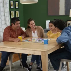 Hasbro Gaming Trivial Pursuit Familie Editie - Bordspel -Spellen-voor-volwassenen Verkoop 550x550 137