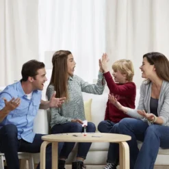 Hasbro Gaming Speak Out Kids Tegen Ouders - Partyspel -Spellen-voor-volwassenen Verkoop 550x550 155