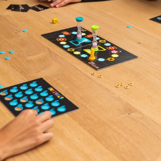 Jumbo Party & Co Initials - Partyspel - Bordspel 5 Jumbo Party & Co Initials - Partyspel - Bordspel - Afbeelding 5