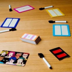 Jumbo Suspicious - Partyspel - Kaartspel -Spellen-voor-volwassenen Verkoop 550x550 459