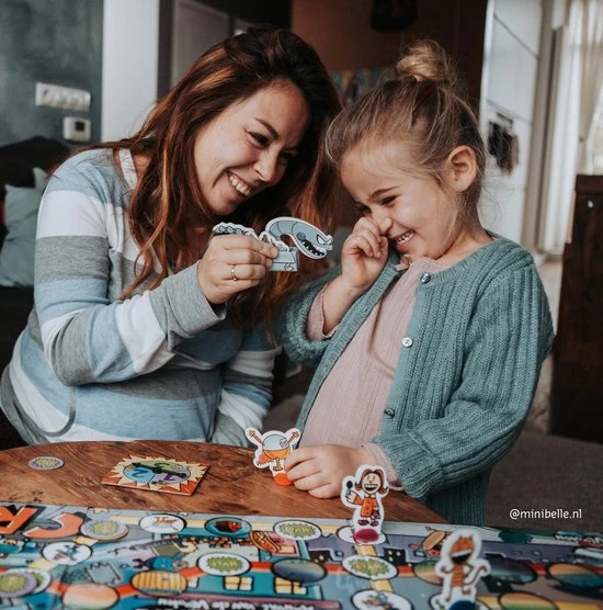 Megableu Dog Man: Aanval Van De VLOOIEN - Bordspellen - Gezelschapsspel Voor Familie - Gebaseerd Op De Dog Man Boekenreeks Van Dav Pilkey 2 Megableu Dog Man: Aanval Van De VLOOIEN - Bordspellen - Gezelschapsspel Voor Familie - Gebaseerd Op De Dog Man Boekenreeks Van Dav Pilkey - Afbeelding 2