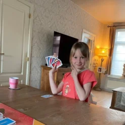 Monopoly Bieden - Kaartspel -Spellen-voor-volwassenen Verkoop 550x623 1