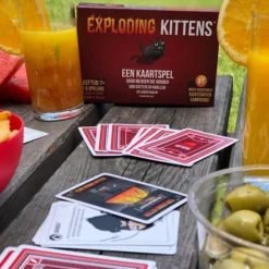 Exploding Kittens Originele Editie - Nederlandstalig Kaartspel 11 Exploding Kittens Originele Editie - Nederlandstalig Kaartspel -Spellen-voor-volwassenen Verkoop 550x733 1