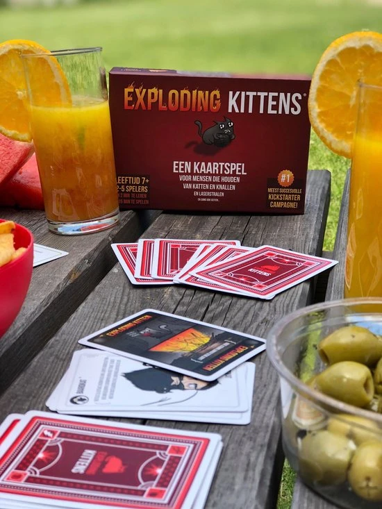 Exploding Kittens Originele Editie - Nederlandstalig Kaartspel 5 Exploding Kittens Originele Editie - Nederlandstalig Kaartspel - Afbeelding 5