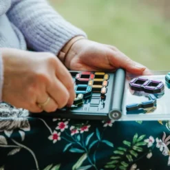 SmartGames - IQ Digits - Denkpuzzel -Spellen-voor-volwassenen Verkoop 550x824 1