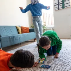 Identity Games Hoofd Bewaking -Spellen-voor-volwassenen Verkoop 550x824 2